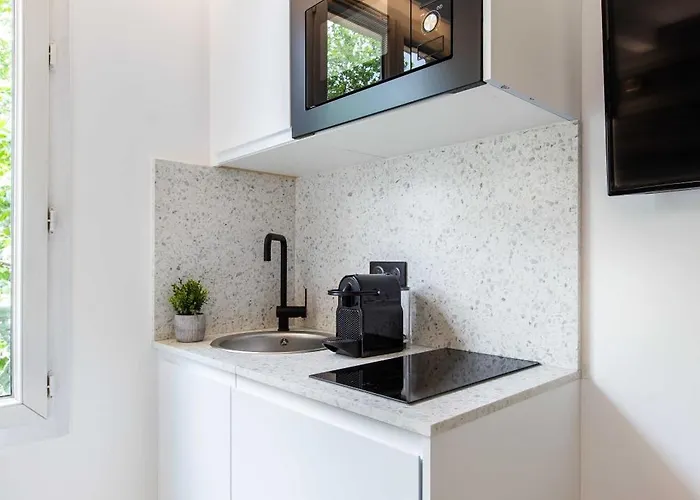 Charming - 2p - Parc Des Expositions